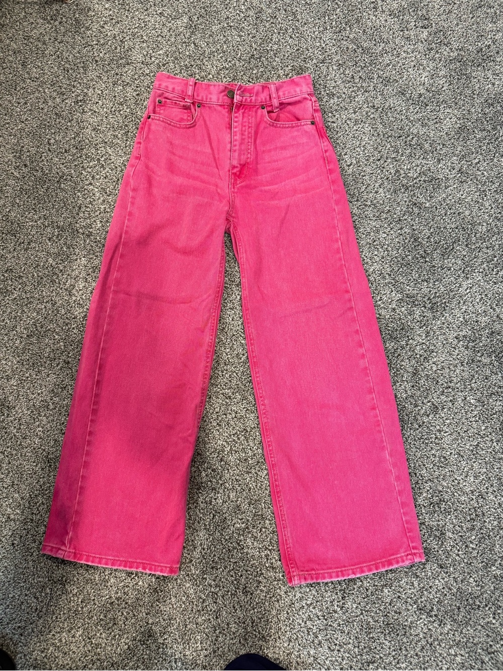 BDG Wide-Leg High-Rise Jeans in Bright Pink